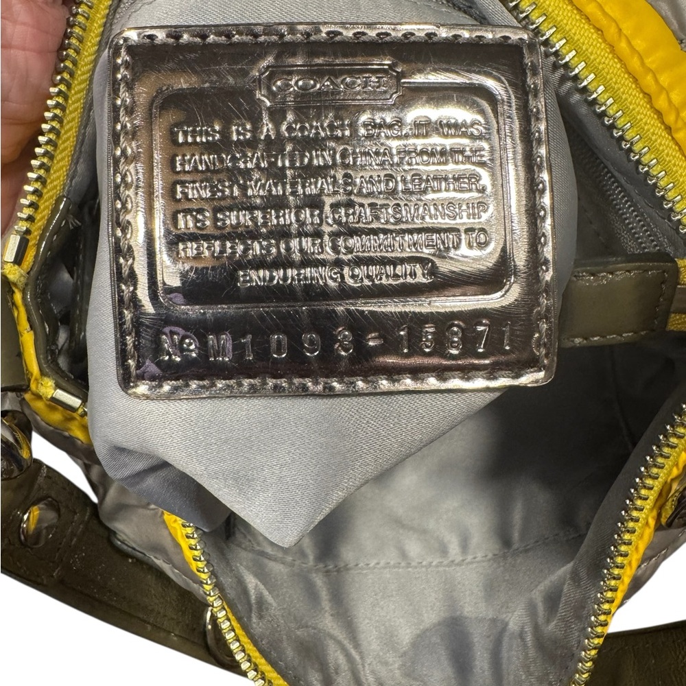 Coach Poppy Ski Bunny Glam Quilted Nylon Bag 2010 - Picture 14 of 14